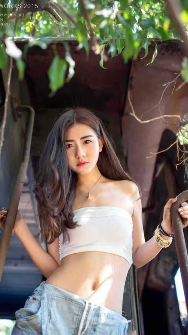 _都市雪地运动：白雪覆盖的激情盛宴_，雪地cs